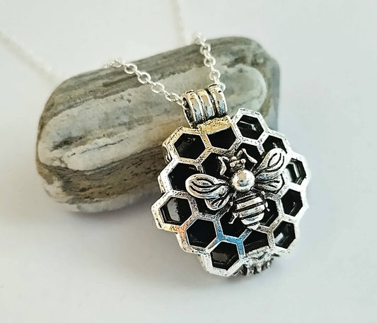 Aromatherapy Necklace -Bee Locket