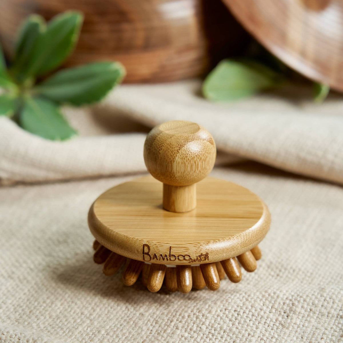 Scalp Massager & Stimulator | Bamboo | Hair Care