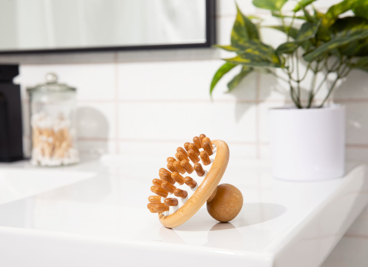 Scalp Massager & Stimulator | Bamboo | Hair Care